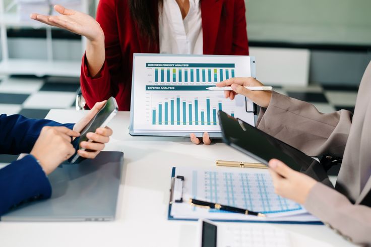 Minimal learning artefacts and templates